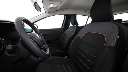 Gris Usado 2022 Dacia Sandero Essentiel Utilitario | 13.499 € (Precio justo)