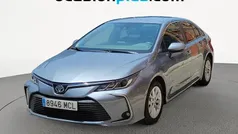 Gris Usado 2022 Toyota Corolla Business Edition Berlina | 17.637 € (Precio justo)