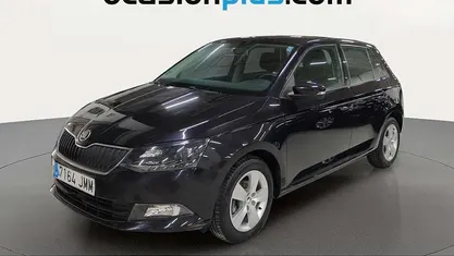 Usado Skoda Fabia Ambition 90 CV (66 kW) 2016 Negro Utilitario