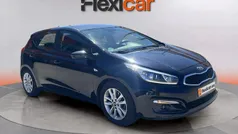 Negro Usado 2017 Kia Ceed GT Berlina | 9990 € (Buen precio)