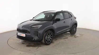 Usado Toyota Yaris Cross Sport 131 CV (96 kW) 2025 Gris SUV