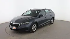 Negro Usado 2021 Skoda Octavia Ambition Familiar | 15.699 € (Buen precio)