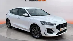 Blanco Usado 2023 Ford Focus ST-Line Berlina | 15.790 € (Precio justo)