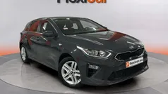 Gris Usado 2019 Kia Ceed Berlina | 15.390 € (Precio justo)