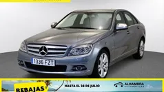Gris / plata Usado 2008 Mercedes C230 Classic Berlina | 10.690 € (Precio justo)