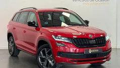 Rojo Usado 2019 Skoda Kodiaq SportLine SUV | 27.990 € (Precio justo)