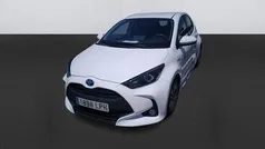 Blanco Usado 2021 Toyota Yaris Hybrid Business Edition Utilitario | 17.700 € (Precio justo)