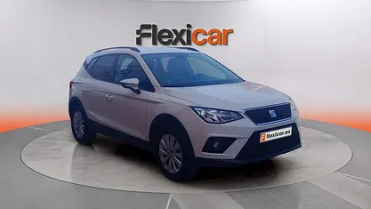 Usado Seat Arona Style 90 CV (66 kW) 2020 Blanco SUV