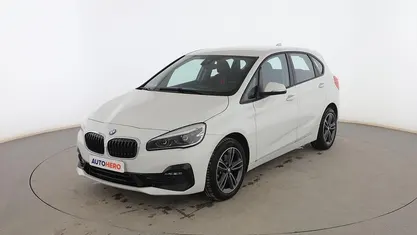 Usado BMW 218 Active Tourer Sport Line 150 CV (110 kW) 2021 Blanco Monovolumen