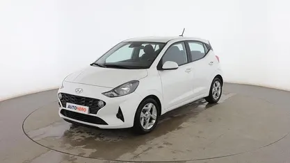 Blanco Usado 2023 Hyundai i10 Utilitario | 14.099 € (Precio justo)
