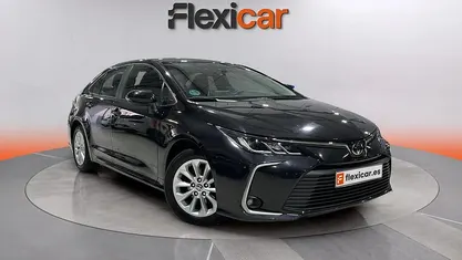 Usado Toyota Corolla Active 126 CV (92 kW) 2023 Negro Berlina