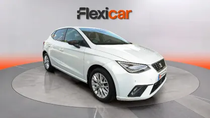 Usado Seat Ibiza Style 116 CV (85 kW) 2024 Blanco Utilitario