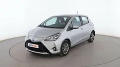Gris Usado 2018 Toyota Yaris Hybrid Active Berlina | 13.999 € (Buen precio)