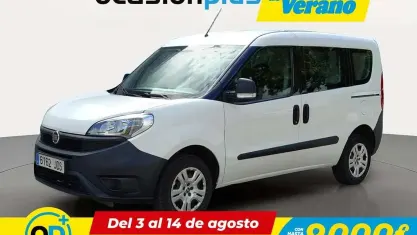 Usado Fiat Doblò Pop 90 CV (66 kW) 2015 Blanco Monovolumen