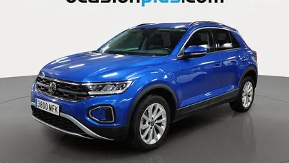 Usado VW T-Roc Life 150 CV (110 kW) 2023 Azul SUV