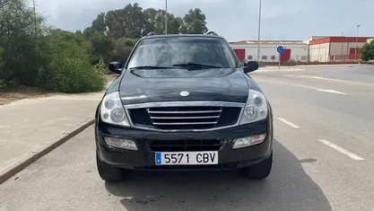 Usado Ssangyong (KGM) Rexton 120 CV (88 kW) 2002 Negro SUV