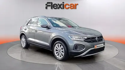 Usado VW T-Roc Life 150 CV (110 kW) 2023 SUV