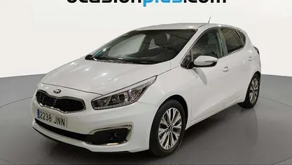 Usado 2016 Kia Ceed GT Utilitario | 7954 € (Buen precio)