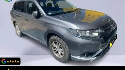 Occasion Mitsubishi Outlander P-HEV 203 PK (149 kW) 2016 Grijs Pickup