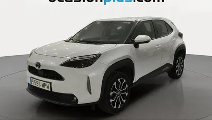 Usado Toyota Yaris Cross Active 116 CV (85 kW) 2024 Blanco SUV