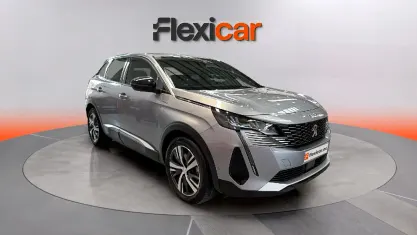 Usado Peugeot 3008 Allure 225 CV (165 kW) 2023 Gris SUV