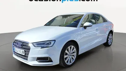 Usado Audi A3 Design 116 HP (85 kW) 2018 Branco Sedan