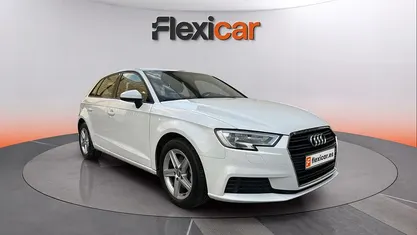 Usado Audi A3 Premium 116 CV (85 kW) 2017 Negro Berlina