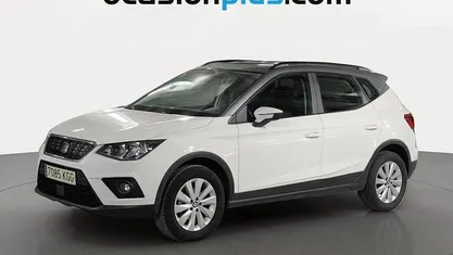 Usado Seat Arona Ecomotive 95 CV (69 kW) 2017 Blanco SUV