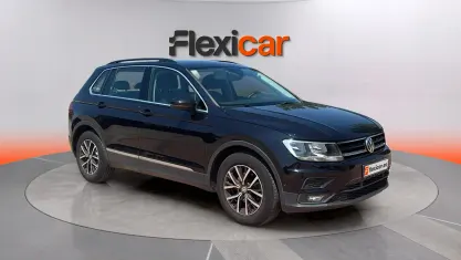 Usado VW Tiguan Edition 131 CV (96 kW) 2020 Negro SUV