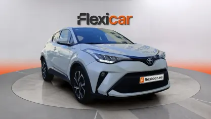 Käytetty Toyota C-HR Advance 122 HP (89 kW) 2021 Valkoinen Katumaasturi