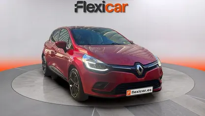 Usado Renault Clio GrandTour LIMITED 90 CV (66 kW) 2017 Burdeos Familiar