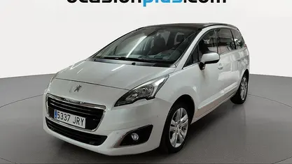 Blanco Usado 2016 Peugeot 5008 Allure | 11.102 € (Precio justo)