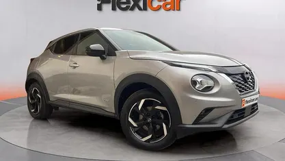 Usado Nissan Juke N-Connecta 143 CV (105 kW) 2023 Gris SUV