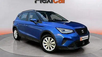 Usado Seat Arona Style 110 CV (80 kW) 2023 Azul SUV