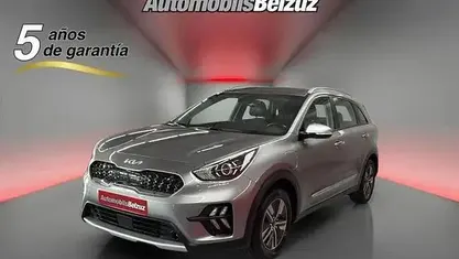 Begagnad Kia Niro 141 HK (103 kW) 2021 Grå SUV