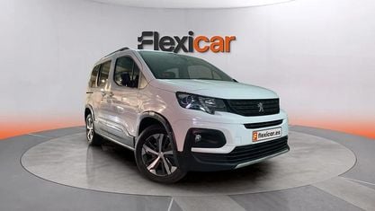 Begagnad Peugeot Rifter GT 102 HK (75 kW) 2023 Vit Minibuss