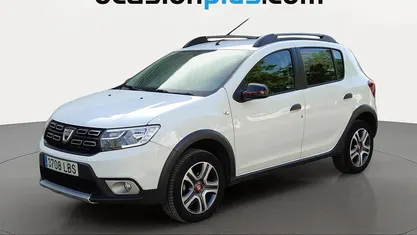 Usado Dacia Sandero 95 HP (69 kW) 2019 Branco SUV