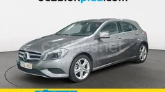 Gris / plata Usado 2015 Mercedes A180 Style Berlina | 18.290 € (Precio justo)