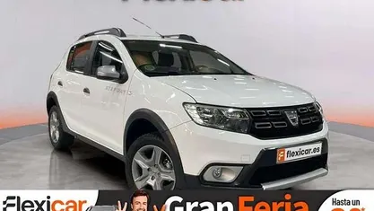 Usado 2017 Dacia Sandero Lauréate Utilitario | 9990 € (Precio justo)