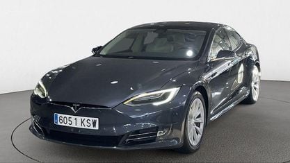 Usado Tesla Model S 386 kW (525 CV) 2019 Gris Utilitario