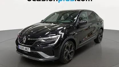 Usado Renault Arkana RS Line 160 CV (117 kW) 2023 Negro SUV