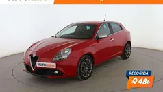 Rojo Usado 2017 Alfa Romeo Giulietta Super Utilitario | 13.099 € (Precio justo)