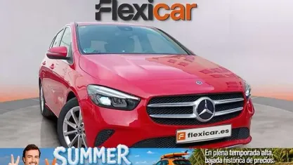 Usado Mercedes B180 116 CV (85 kW) 2019 Rojo Utilitario