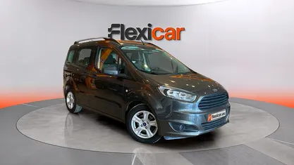 Usado Ford Tourneo Courier Ambiente 100 CV (73 kW) 2017 Monovolumen