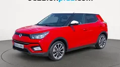 Rojo Usado 2018 Ssangyong Tivoli Limited SUV | 12.727 € (Precio justo)
