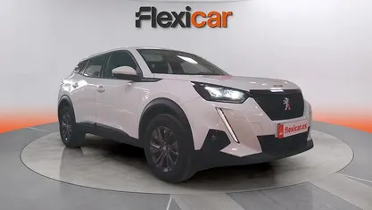 Usado Peugeot 2008 Active 110 CV (80 kW) 2022 SUV