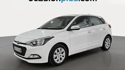 Blanco Usado 2018 Hyundai i20 Utilitario | 13.446 € (Precio justo)