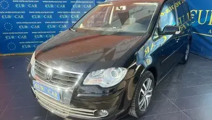 Używany VW Touran 106 KM (77 kW) 2008 Czarny Minivan