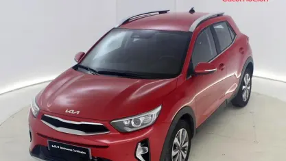 Usado Kia Stonic 100 CV (73 kW) 2024 SUV