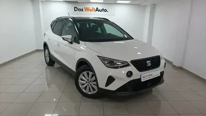 Usado Seat Arona Style 116 CV (85 kW) 2025 Blanco SUV
